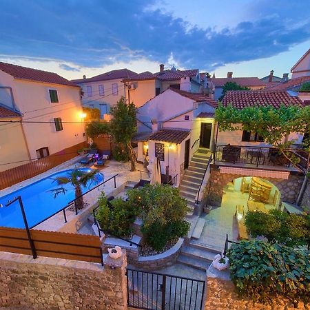Holiday Home Traum Krk Town Exteriér fotografie